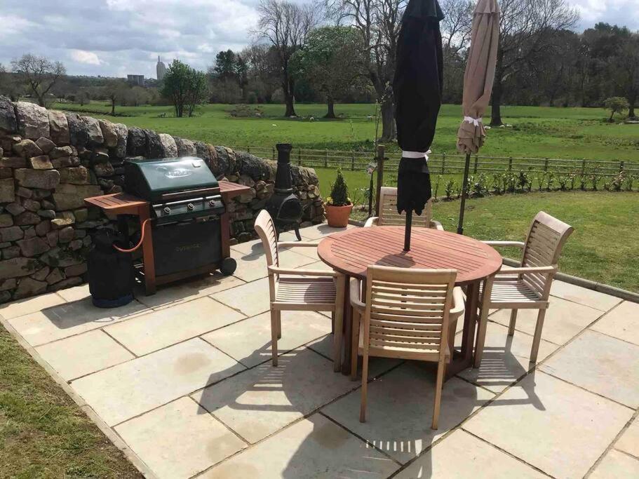 Chic 2 Bed Peak District Cottage Barn Near Alton Towers, Polar Bears, Chatsworth House Лийк Екстериор снимка